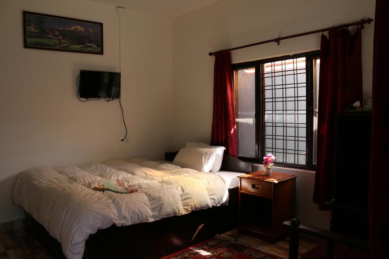 Gurkha Lodge Похара Екстериор снимка